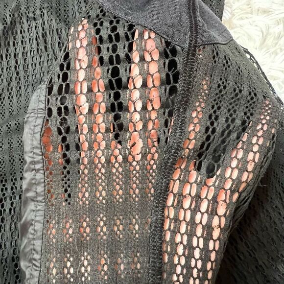 Lululemon Windbreaker Jacket Size 6 Mesh Back Black Full Zip Jogger Track - Picture 10 of 13